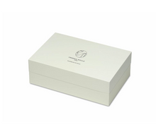 Laden Sie das Bild in den Galerie-Viewer, Luxury Gift Set  Kerze 230g / Raumspray / Diffusor mit Stäbchen  Bergamotto di Calabria