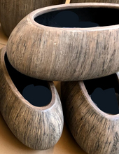 Laden Sie das Bild in den Galerie-Viewer, Vase aus Harz  Barca &quot;L&quot;