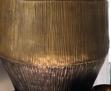 Laden Sie das Bild in den Galerie-Viewer, Metalltopf Gold